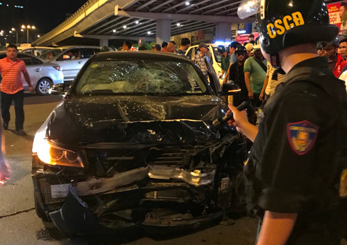 Nan nhan am anh giay phut BMW gay tai nan kinh hoang-Hinh-8