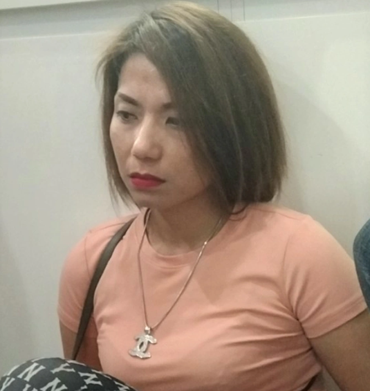 Thành, Quang, Tiến khai nhận hành vi vận chuyển trái phép chất ma túy của mình. Cơ quan công an phát hiện mối quan hệ mật thiết giữa Hương “mẩu” và Mèo. Tết Nguyên đán năm 2021 Hương thậm chí gom tiền đặt mua cả tạ ma tuý tổng hợp từ đối tượng này. Khi phát hiện đường dây của Mèo bị lộ, Hương “mẩu” móc nối với đồng bọn đưa gã đến lẩn trốn tại nhà của Trương Tuấn Dũng (47 tuổi, trú tại phường Mai Động, quận Hoàng Mai, Hà Nội). 