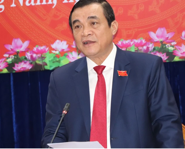 Trước đó, Trung ương Đảng đã đồng ý cho thôi giữ chức vụ Ủy viên Trung ương Đảng khóa XIII đối với ông Phan Việt Cường theo nguyện vọng cá nhân. Ông Cường trước đó cũng có đơn xin thôi giữ chức vụ Bí thư Tỉnh ủy Quảng Nam.