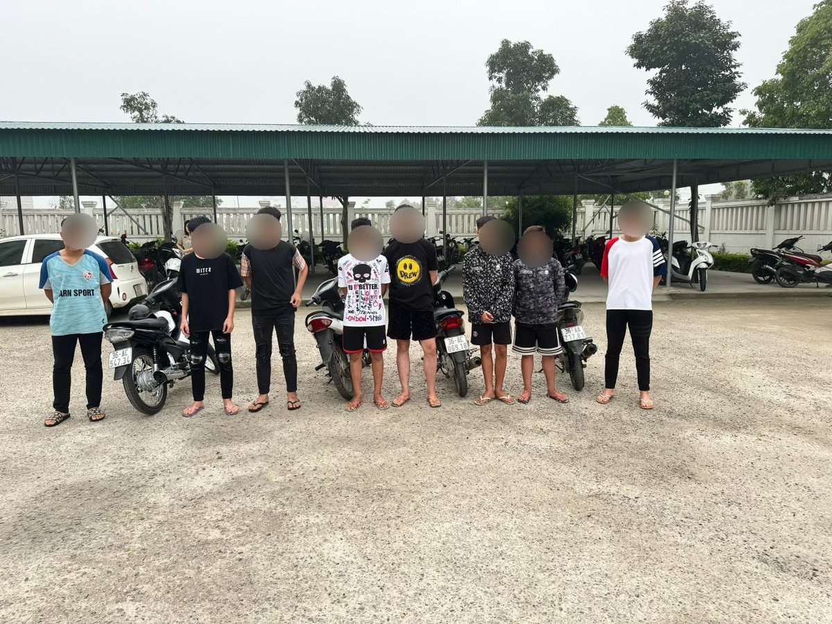 Nhom doi tuong di xe may danh vong gay nao loan duong pho