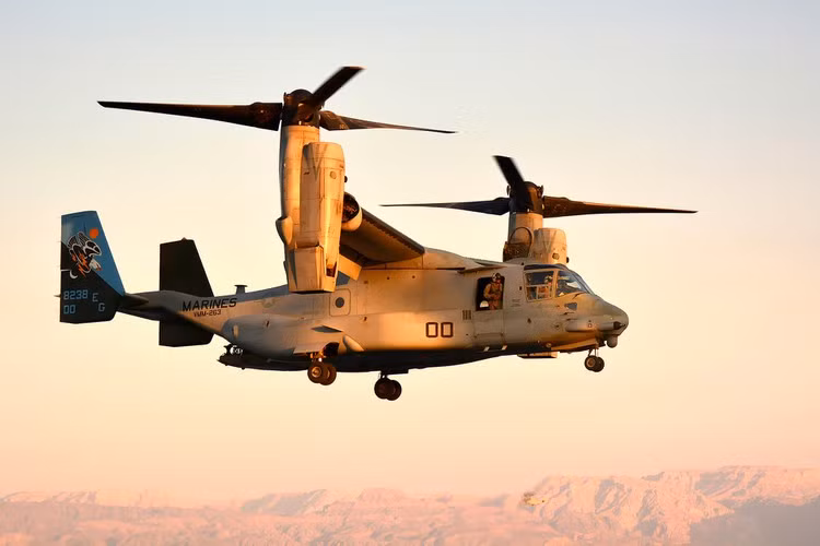 Được biết CMV-22B Osprey lần đầu tiên được giới thiệu vào năm 2015, chúng được phát triển dựa trên máy bay trực thăng đa năng MV-22 của không quân Mỹ.