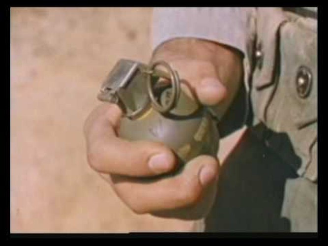 Giống với Mark 2, lựu đạn mỏ vịt M61 có cơ chế nổ chậm được triển khai bằng mỏ vịt và thời gian cháy chậm rất nhanh, chỉ khoảng 3 giây trước khi nổ. Nguồn ảnh: Pinterest.