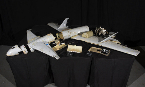 Lý do cho của việc dùng UAV siêu nhỏ và chi phí cực thấp vào các mục đích quân sự đó chính là tính hiệu quả. UAV cảm tử thường là những UAV rất bé, tốc độ thấp và có diện tích phản xạ radar (EPR) rất nhỏ (chỉ dưới 0,2 m2), do vậy rất khó phát hiện bằng radar.