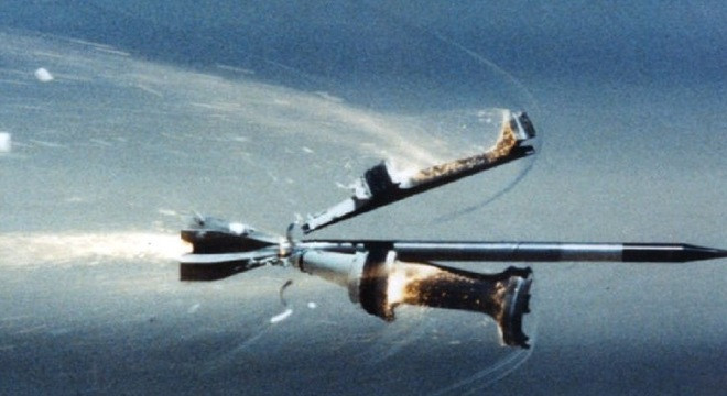 Đạn xuyên giáp hiện đại, có hai yếu tố cốt lõi ảnh hưởng đến độ xuyên giáp của chúng đó là vật liệu chế tạo lõi đạn (thanh xuyên) và chiều dài của lõi đạn.