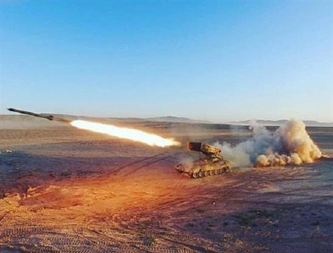 Một dàn phóng tên lửa TOS-1A khai hỏa cùng lúc có thể tạo ra màn lửa khủng khiếp xóa sạch boongke đối phương. Có thể nói đây là một trong số những loại vũ khí đáng sợ nhất mà Thổ Nhĩ Kỳ nên lo lắng khi đối đầu với quân đội Syria.