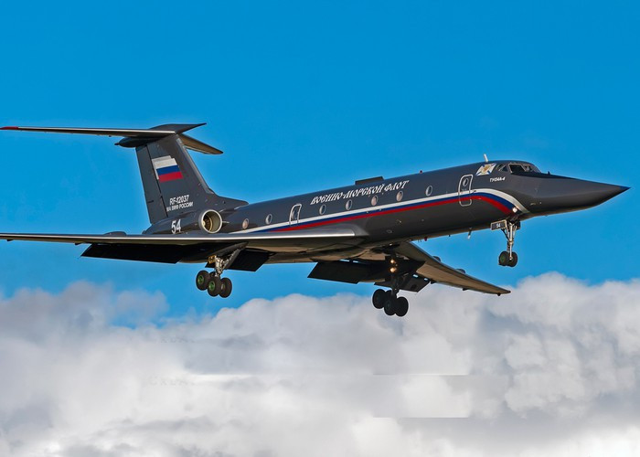 Mới đây Không quân Bỉ đã công bố một bức ảnh cho thấy những khoảnh khắc theo phía Bỉ là khá khó chịu đối với Nga, đó là một trong những máy bay quân sự hiếm gặp nhất của Nga - chiếc Tu-134UBL Black Pearl đã bị chặn trên bầu trời trên biển Baltic.