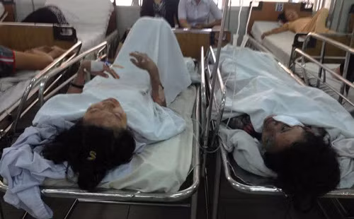 Thanh nien tre dót nhà chét cùng nguòi tình vi... ghen-Hinh-3