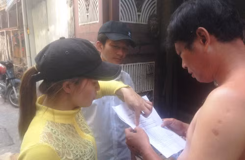 Vọ chòng ve chai nhạt 5 triẹu yen: Bát ngò phút “89”-Hinh-2