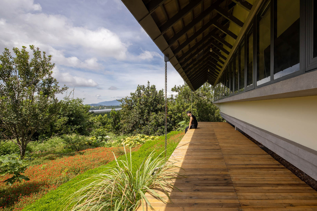 Tò mò ngôi nhà 5 gian độc lạ ở nương rẫy Lâm Đồng - Hình 3 To mo ngoi nha 5 gian doc la o nuong ray Lam Dong-Hinh-3