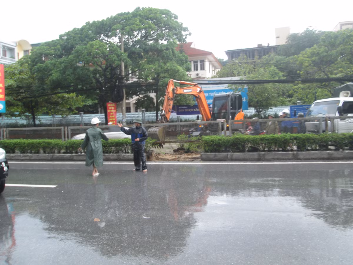 Mua lon o Quang Ninh Mot nguoi tu vong mot nguoi bi thuong-Hinh-6