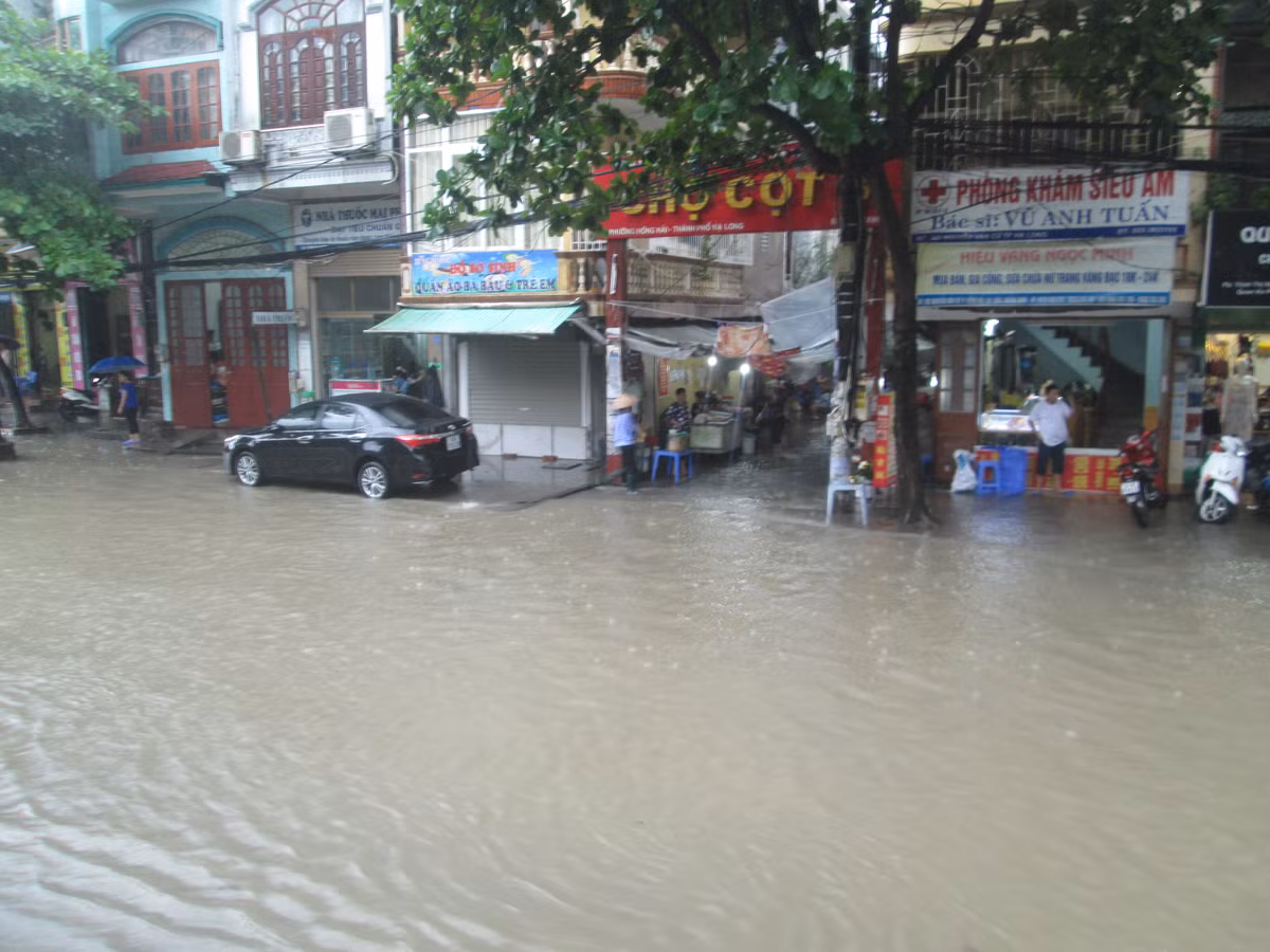 Mua lon o Quang Ninh Mot nguoi tu vong mot nguoi bi thuong-Hinh-5