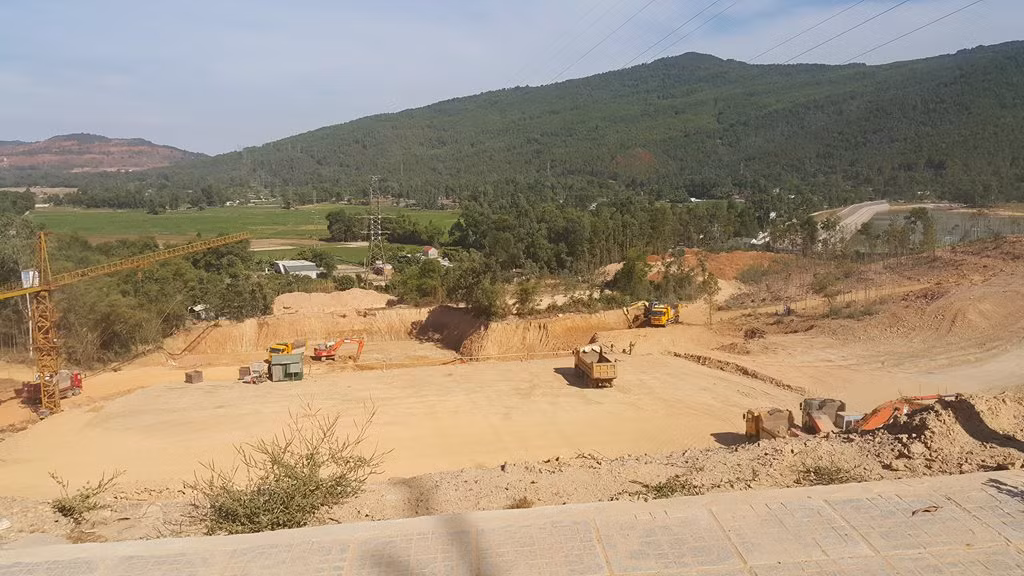 Hồ Quế Sơn (xã Mai Lâm, huyện Tĩnh Gia, tỉnh Thanh Hóa).