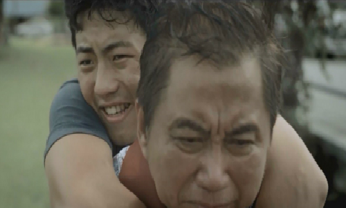 Clip ve tinh cha con cham den hang trieu trai tim