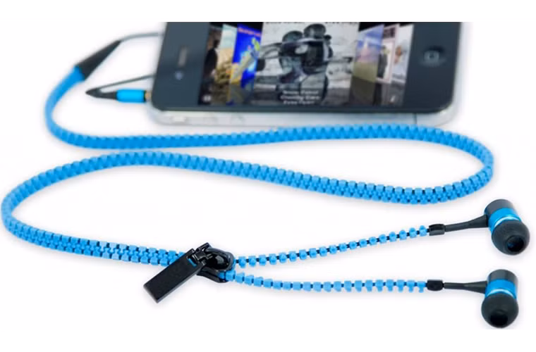 Dây kiểu khóa kéo cho tai nghe, một giải pháp chống rối dây cực kỳ hiệu quả.