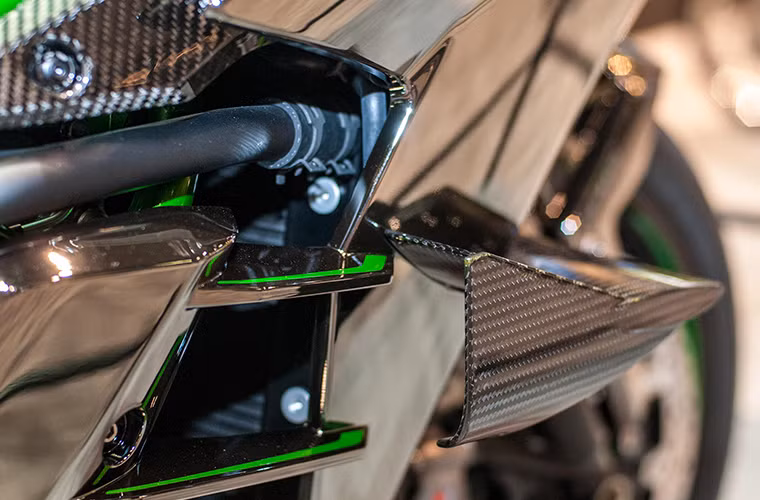 Mức công suất của H2R lớn hơn 50% so với những mẫu mô tô thể thao sử dụng động cơ hút khí tự nhiên mạnh nhất hiện nay.