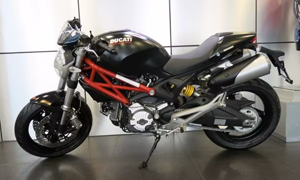 Ducati Monster 795