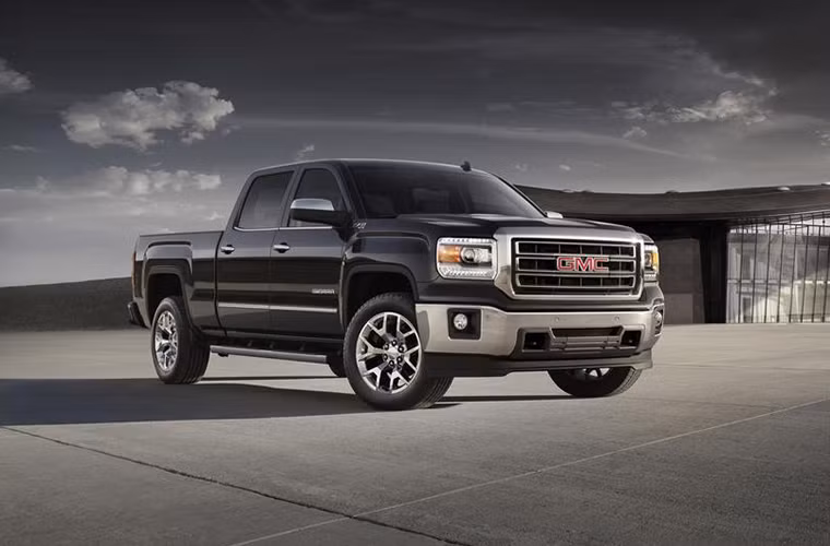  6. GMC Sierra: Có khá nhiều điểm tương đồng với Silverado, nhưng Sierra có giá cơ bản nhỉnh hơn một chút: 26.605 USD. Theo KBB, người dùng Sierra không có gì phải lo lắng khi mẫu pickup sẽ giữ lại 63,7% giá trị sau 36 tháng và 55,6% sau 5 năm sử dụng. Sierra 2014 đã tiêu thụ được 211.833 chiếc.