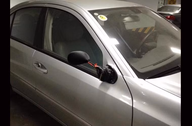 Vượt lên hoàn cảnh