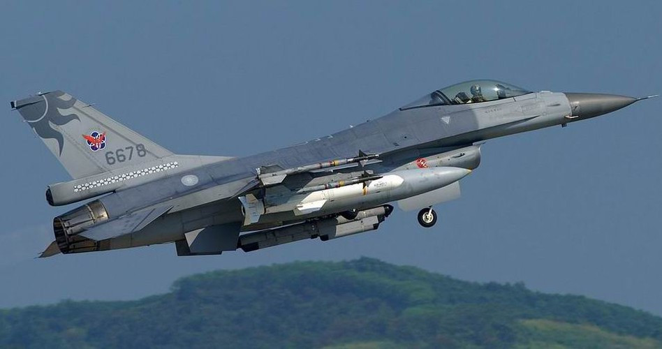 Lần gần đây nhất phi đội F-16 tuần tra với tên lửa Harpoon là khi tàu sân bay Liêu Ninh của Trung Quốc đại lục đi qua eo biển Đài Loan hồi năm 2016-2017.