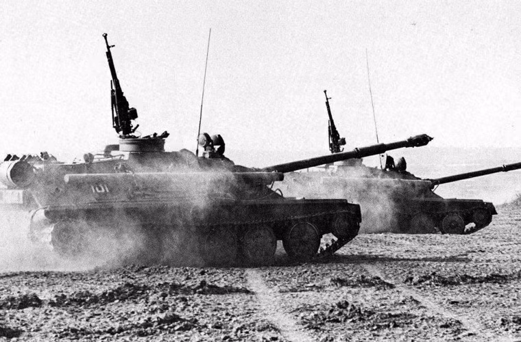 Pháo tự hành ASU-85 tham chiến lần đầu trong cuộc chiến tranh Afghanistan những năm 1980, nhưng không có nhiều ghi nhận về hiệu suất của nó. Hiện QĐND Việt Nam trang bị ASU-85 cho các lữ đoàn pháo binh làm nhiệm vụ chi viện hỏa lực thay vì trang bị cho lực lượng đổ bộ đường không.