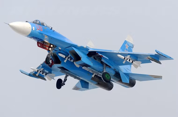 Nói cách khác, nếu Việt Nam nâng cấp các máy bay Su-27SK lên chuẩn Su-27SM3 thì như là chúng ta đã có trong tay ít nhất “5 chiếc Su-35 đời đầu”.