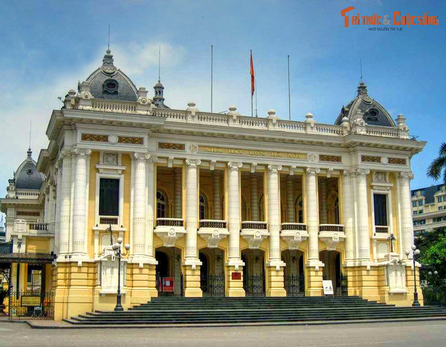 Không chỉ là một công trình kiến trúc cổ tính tuyệt đẹp, một trung tâm văn hóa nghệ thuật quan trọng, Nhà hát Lớn Hà Nội còn là nơi ghi dấu nhiều hoạt động thiết thực, đầy tình nghĩa trong công tác chăm sóc thương binh, gia đình liệt sỹ, người có công với cách mạng.