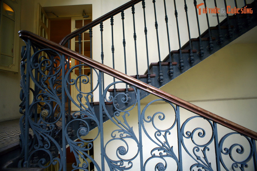 Ra đời muộn hơn các nhà hát ở Sài Gòn và Hải Phòng, nhưng Nhà hát Lớn Hà Nội có kiến trúc hoàn chỉnh nhất và trở thành một công trình mang tính biểu tượng của Hà Nội.