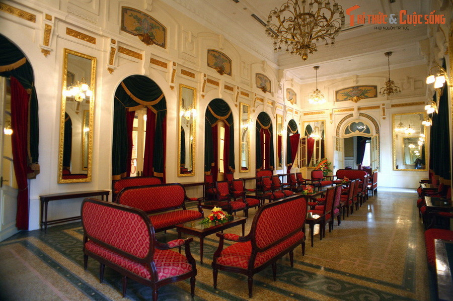 Sự kiện lịch sử quan trọng nhất từng diễn ra trong nhà hát này là việc Quốc hội đầu tiên của nước Việt Nam Dân chủ Cộng hòa nhóm họp và thông qua Hiến pháp năm 1946 - bản Hiến pháp đầu tiên của một nước Việt Nam độc lập.