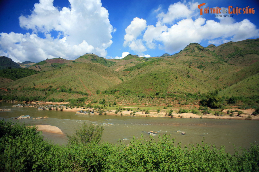 Không phải là cường điệu khi nói rằng phong cảnh đẹp đến lặng người.