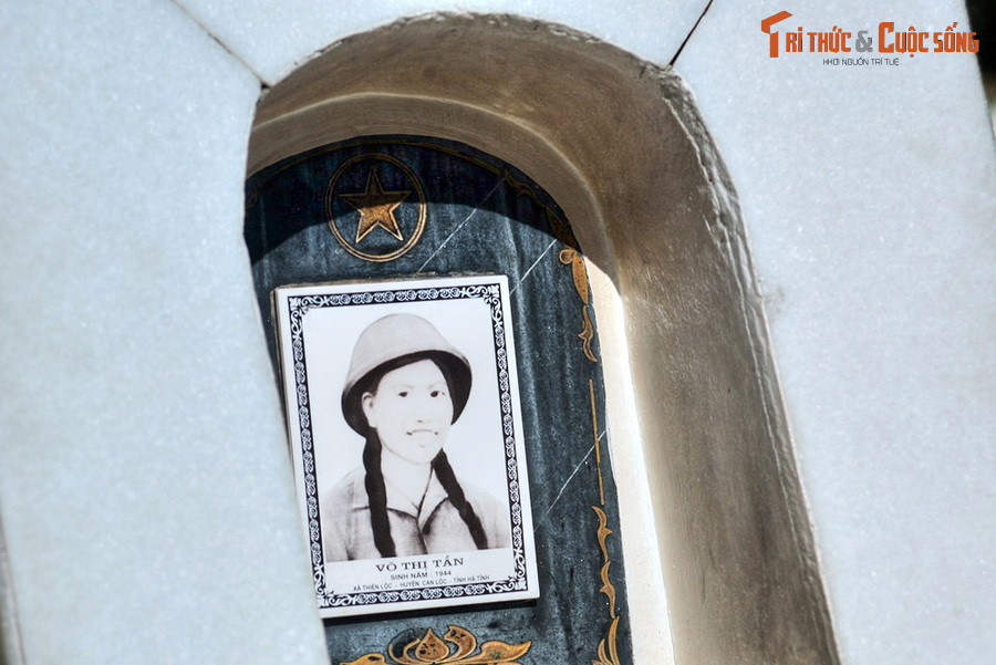 Sự hinh sinh của 10 nữ thanh niên xung phong ở Ngã ba Đồng Lộc là biểu tượng cô đọng cho tinh thần Anh hùng – Bất khuất – Trung hậu – Đảm đang của người phụ nữ Việt Nam cũng như của toàn thể lực lượng thanh niên xung phong thời kháng chiến chống Mỹ.