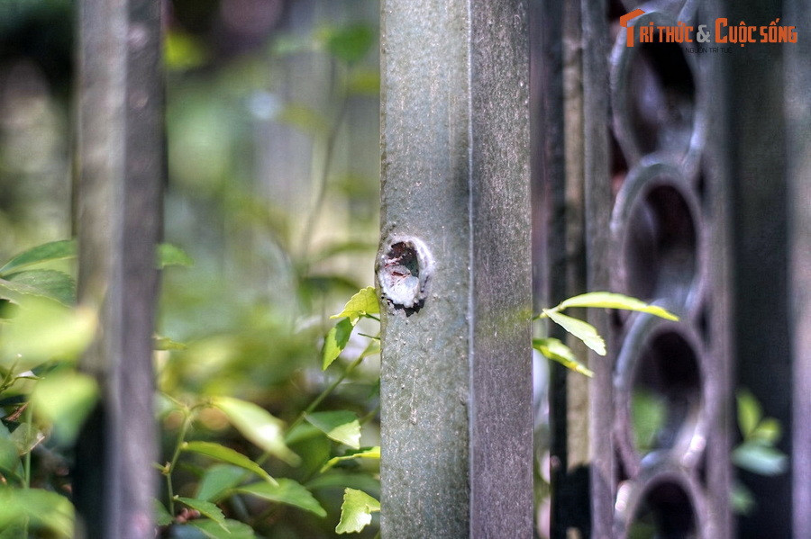 Trong trận Bắc Bộ phủ, một cánh quân Pháp từ trong thành Hà Nội phối hợp với lực lượng ém sẵn ở khách sạn Metropole đã tiến công dữ dội. Quân ta kháng cự mãnh liệt và gây cho địch nhiều thiệt hại. Nhưng với xe tăng yểm trợ, địch tràn vào Bắc Bộ phủ khoảng hơn một giờ sau.