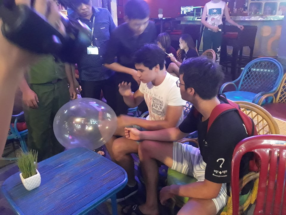 Ra quan kiem tra bong cuoi o pho Tay Bui Vien