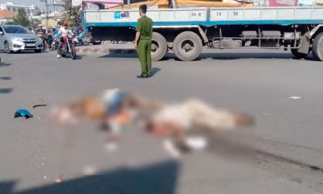 Những vụ tai nạn giao thông thảm khốc tuần qua (8/11 - 14/11/2015) - Hình 6 Nhung vu tai nan giao thong tham khoc tuan qua (8/11 - 14/11/2015)-Hinh-6