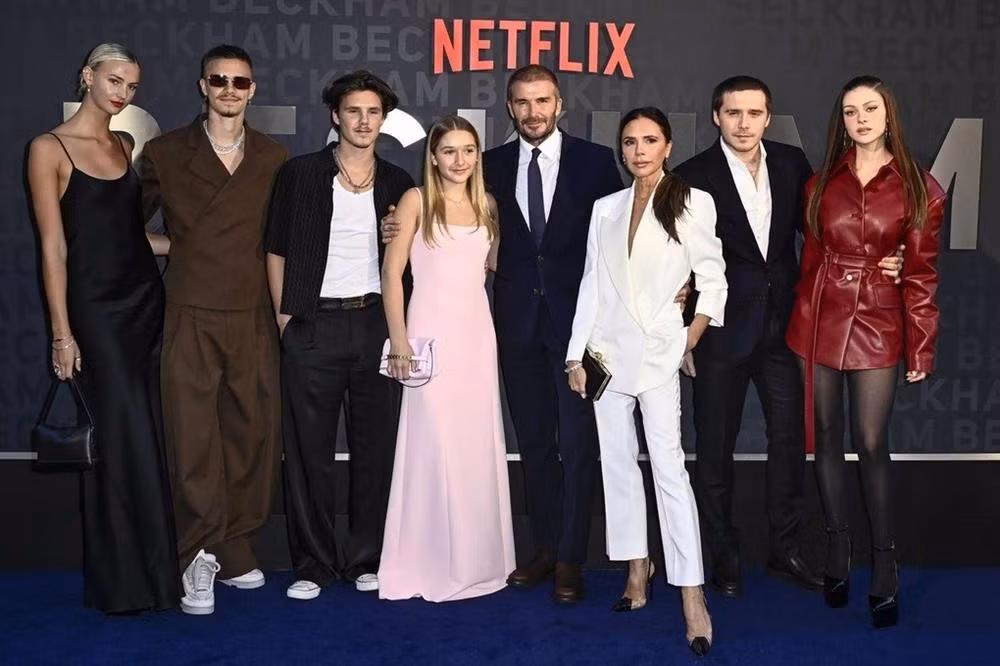 'Nang dau ty phu' Nicola Peltz vi lay chong nhu... 'di ngu nho'-Hinh-4