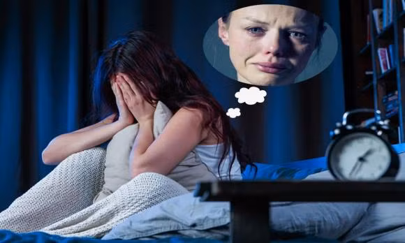 Nam mo minh khoc vao dau nam moi la diem gi?