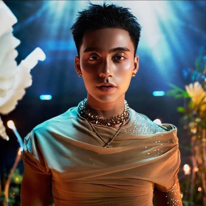 Nghe si kiem tien nhieu nhat nam 2023 goi ten ai?-Hinh-3