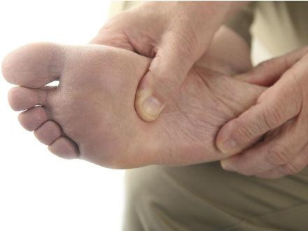 Nhung dau hieu tren chan co the “du doan” ung thu phoi