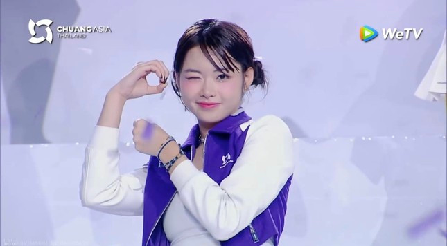 Show song con cua Thai Lan, co gai nguoi Viet gay chu y