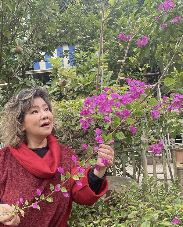 NSND Thanh Hoa, ngoài 70 tuổi vẫn được chồng chiều - Hình 7 NSND Thanh Hoa, ngoai 70 tuoi van duoc chong chieu-Hinh-7