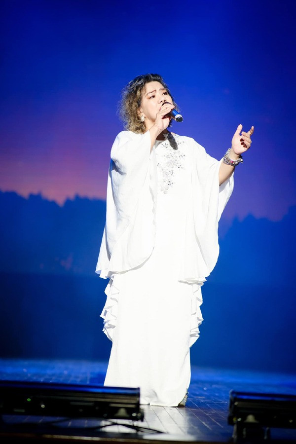 NSND Thanh Hoa, ngoài 70 tuổi vẫn được chồng chiều - Hình 5 NSND Thanh Hoa, ngoai 70 tuoi van duoc chong chieu-Hinh-5