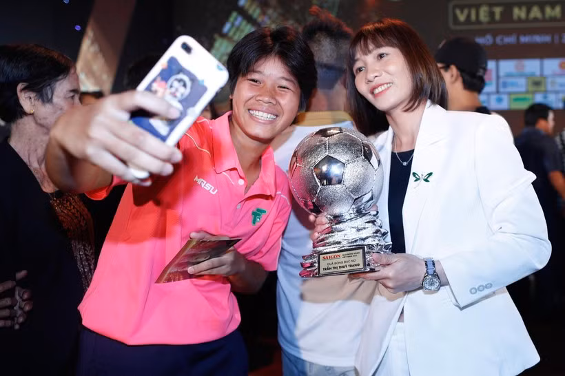 Nhung cuoc chia tay nhieu tiec nuoi cua the thao Viet Nam nam 2023-Hinh-5