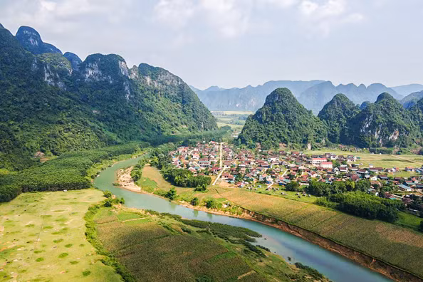 Du lich thich ung voi bien doi khi hau doc dao o Quang Binh-Hinh-3