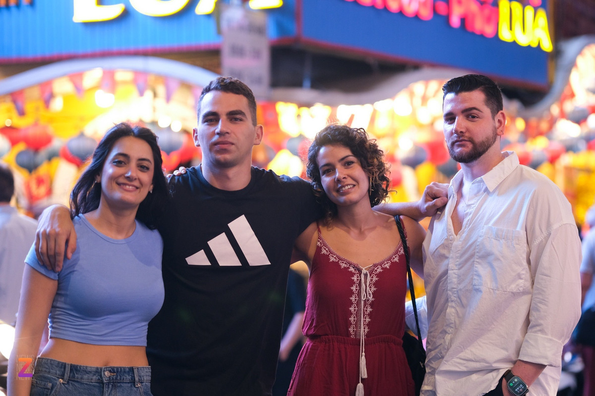 Choi dem tai Bui Vien, Nguyen Hue - du khach da 'chan'