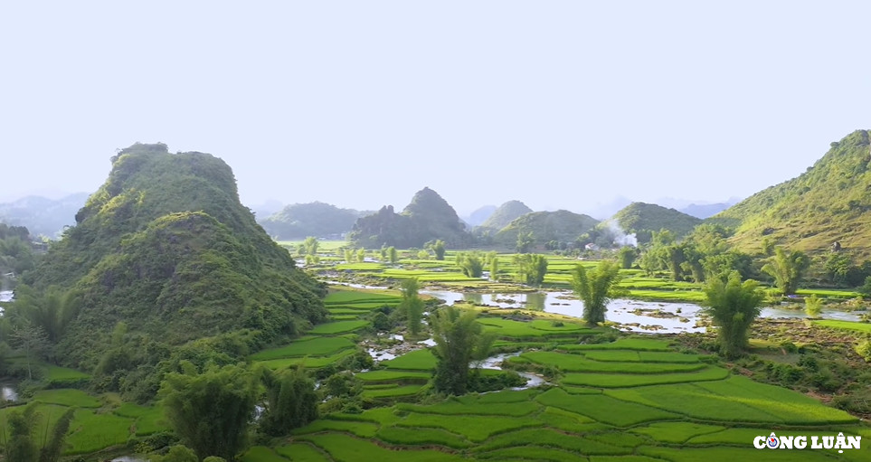 Ve dep tho mong cua thac Co La tai Cao Bang-Hinh-7