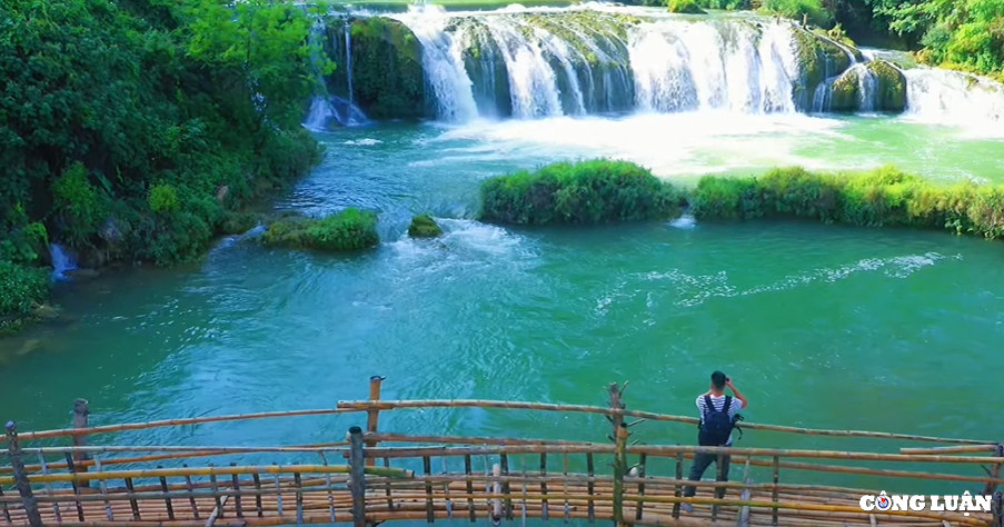 Ve dep tho mong cua thac Co La tai Cao Bang-Hinh-3