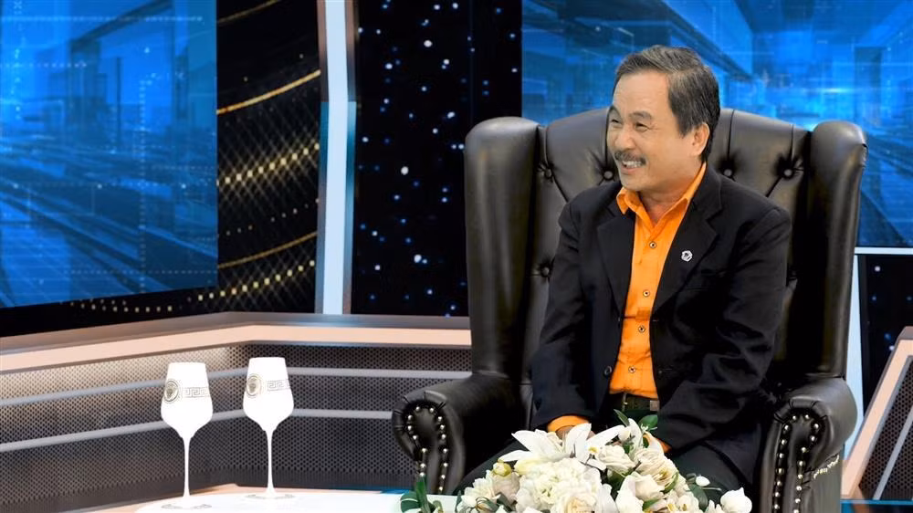 Dien hai khong hai, nghe si gao coi cung bi dan “duoi“-Hinh-4