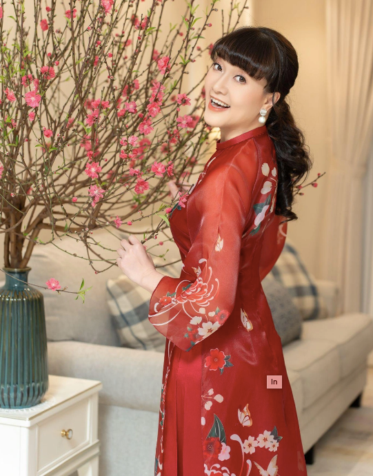 Van Dung hoi hop xem Tao quan, cho phan ung khan gia