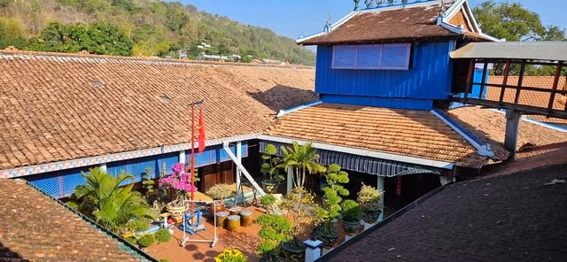 Nha Lon Long Son co gi khien van nguoi me?-Hinh-3