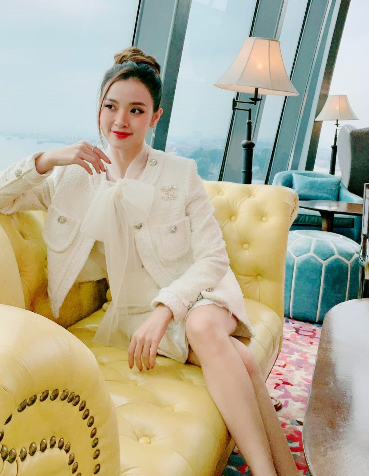 Midu 35 tuổi, được gọi là “phú bà”, sắp lấy chồng đại gia - Hình 7 Midu 35 tuoi, duoc goi la “phu ba”, sap lay chong dai gia-Hinh-7