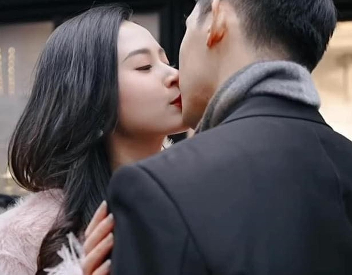 Midu 35 tuổi, được gọi là “phú bà”, sắp lấy chồng đại gia - Hình 2 Midu 35 tuoi, duoc goi la “phu ba”, sap lay chong dai gia-Hinh-2